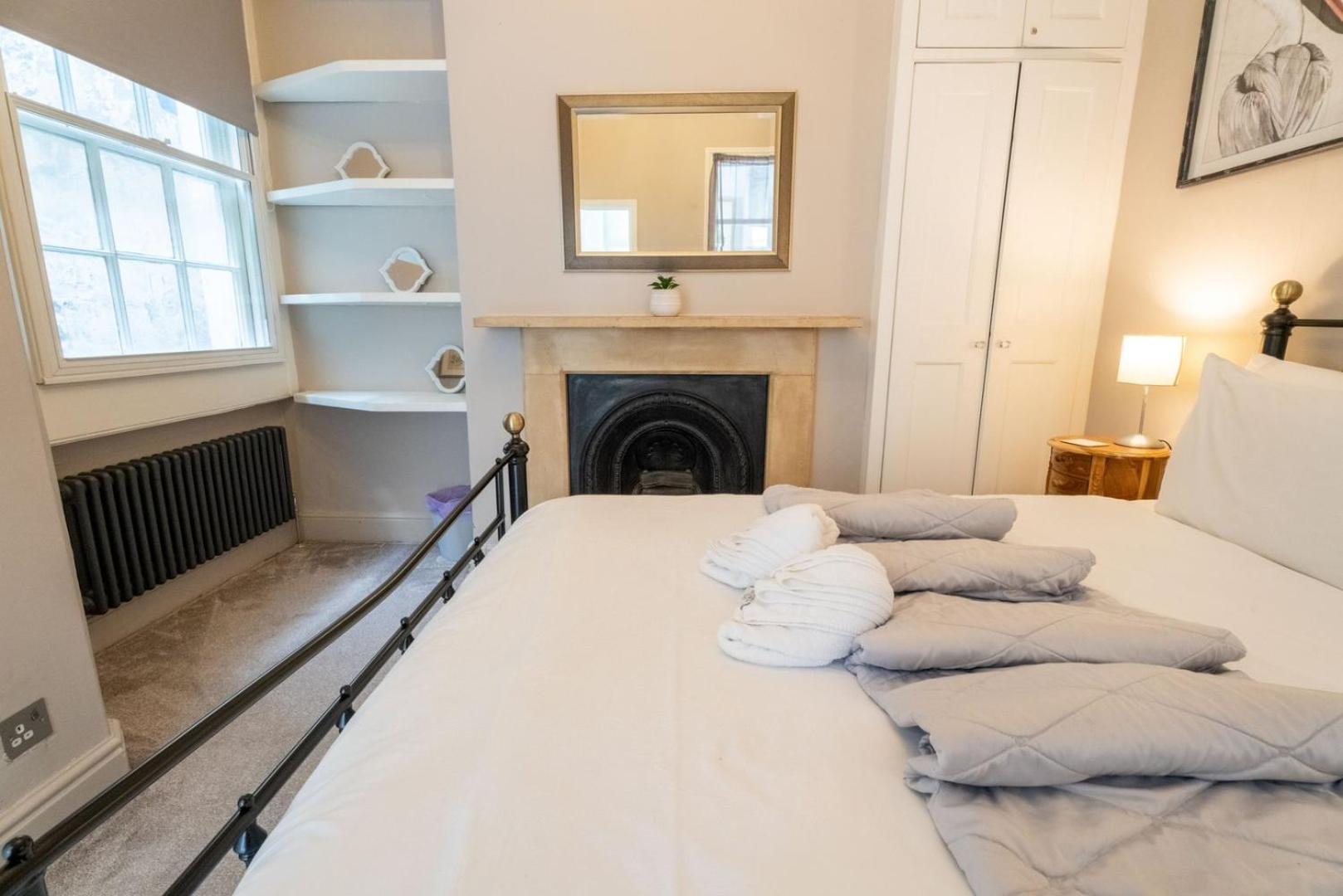 Wifi | Near Major Attractions Apartment Bath
