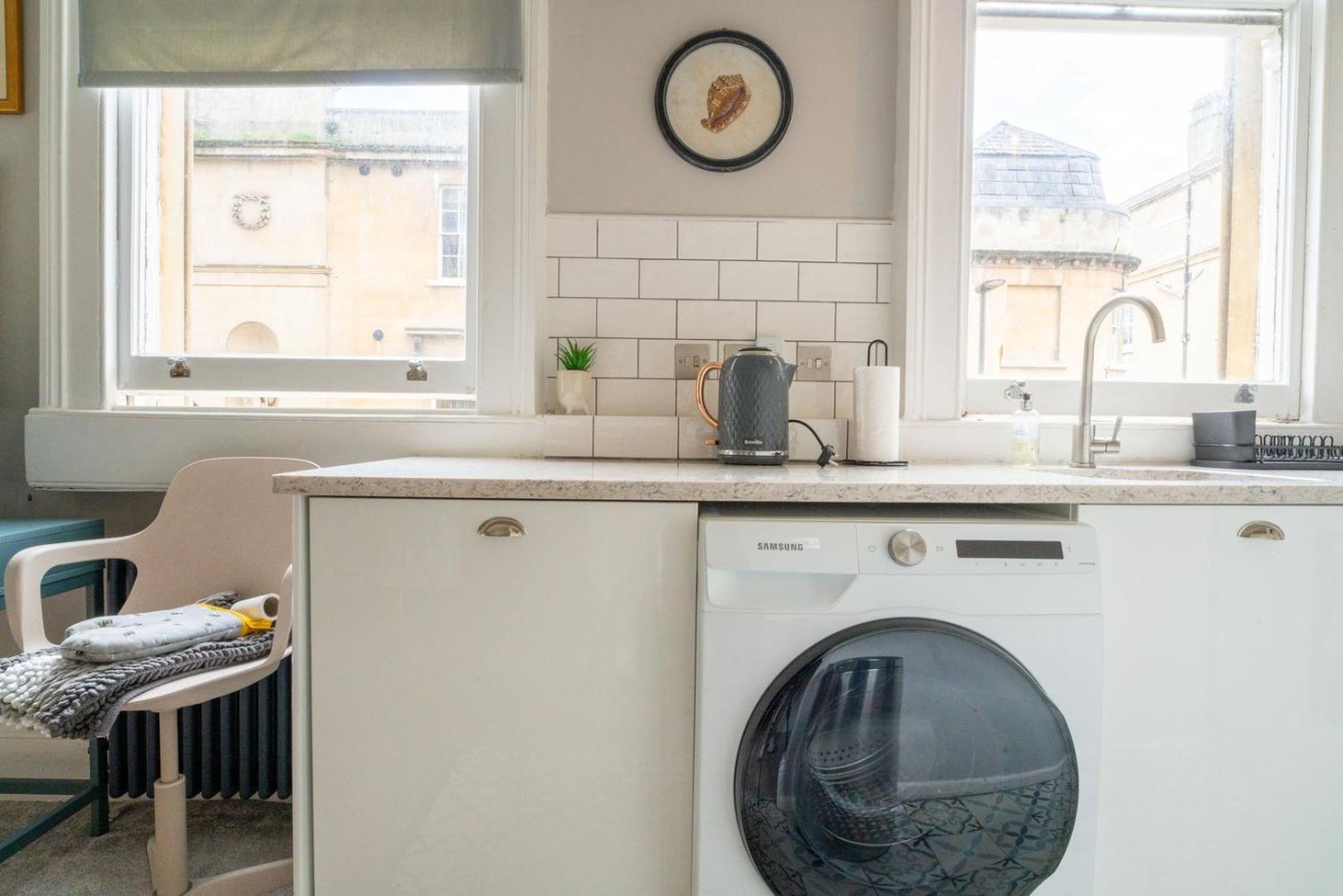 Wifi | Near Major Attractions Apartment *